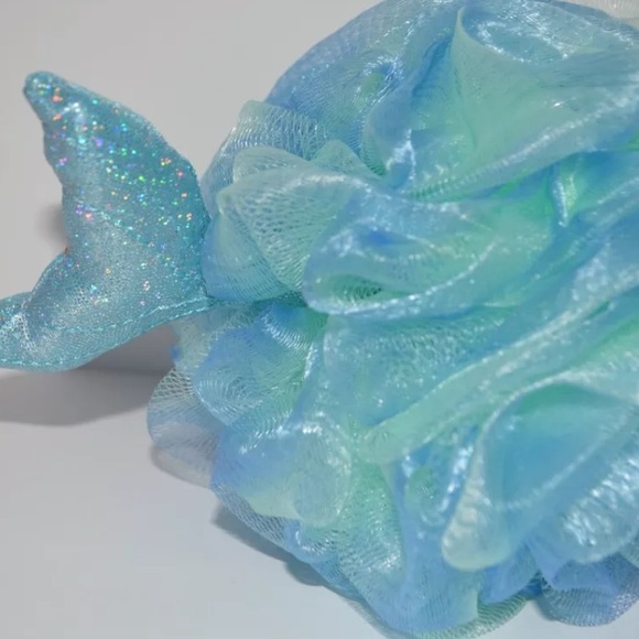 BATH & BODY WORKS BLUE MERMAID TAIL SHOWER SPONGE LOOFAH - Picture 5 of 10